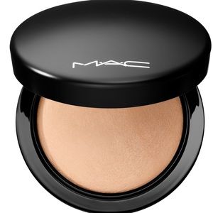 MAC Mineralize Skinfinish Natural - Medium Plus